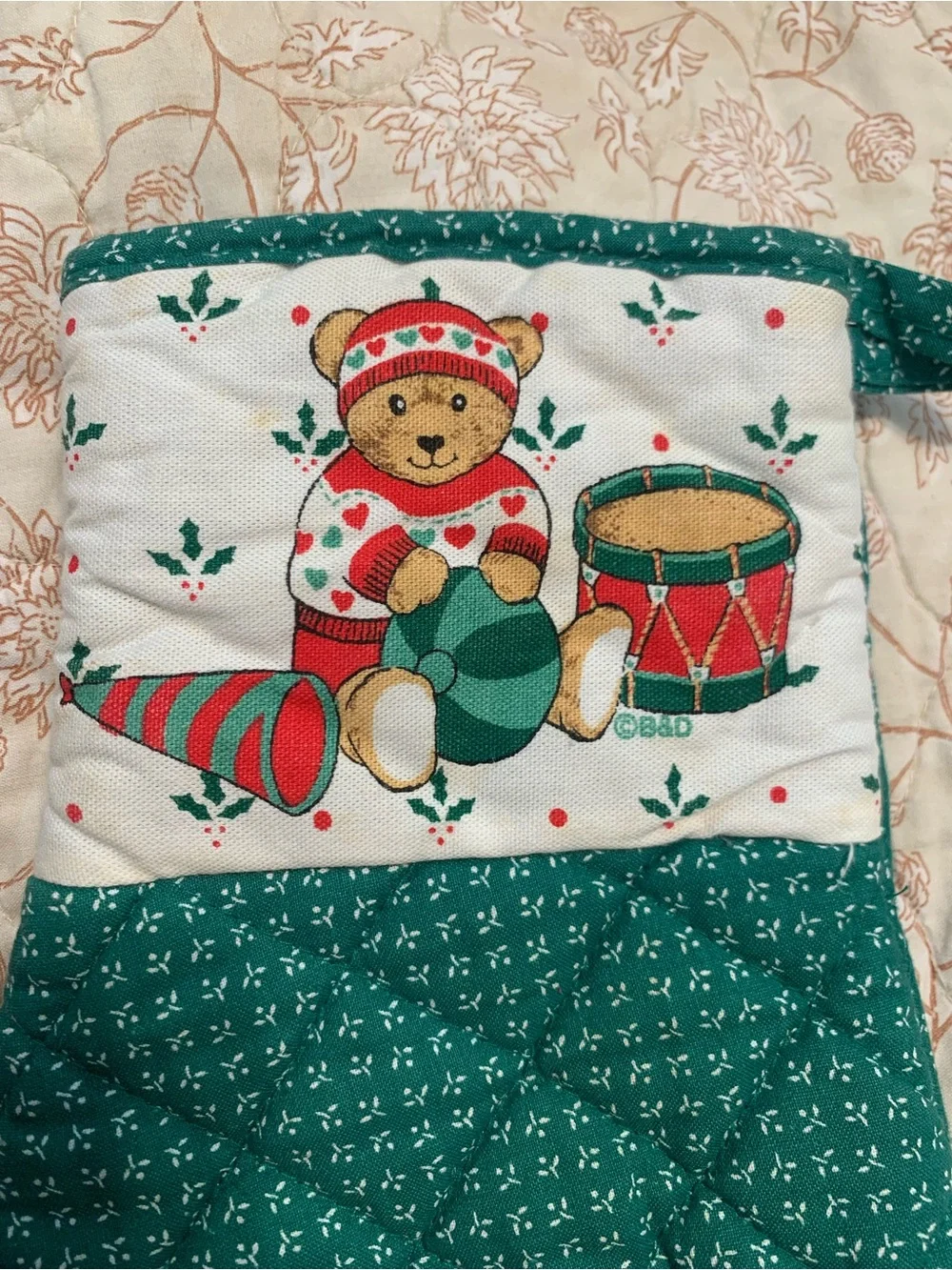N/A festive green